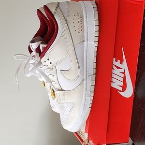 NIKE DUNK LOW SE JUST DO IT WHITE PHANTOM